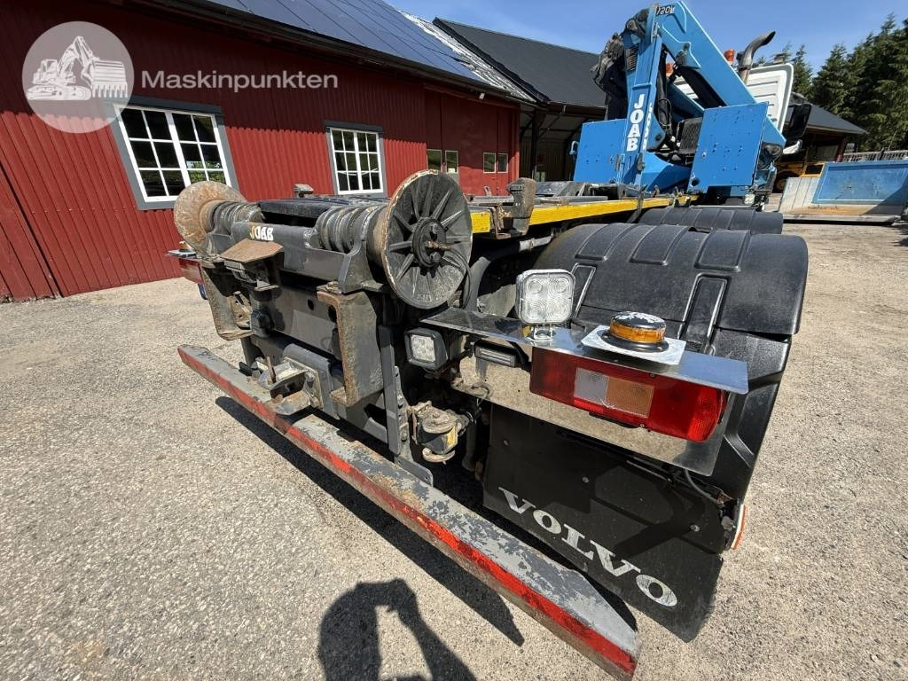 Crane truck Volvo FM 330: picture 31