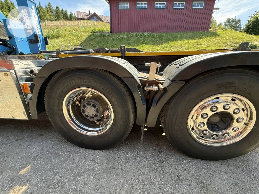 Crane truck Volvo FM 330: picture 35