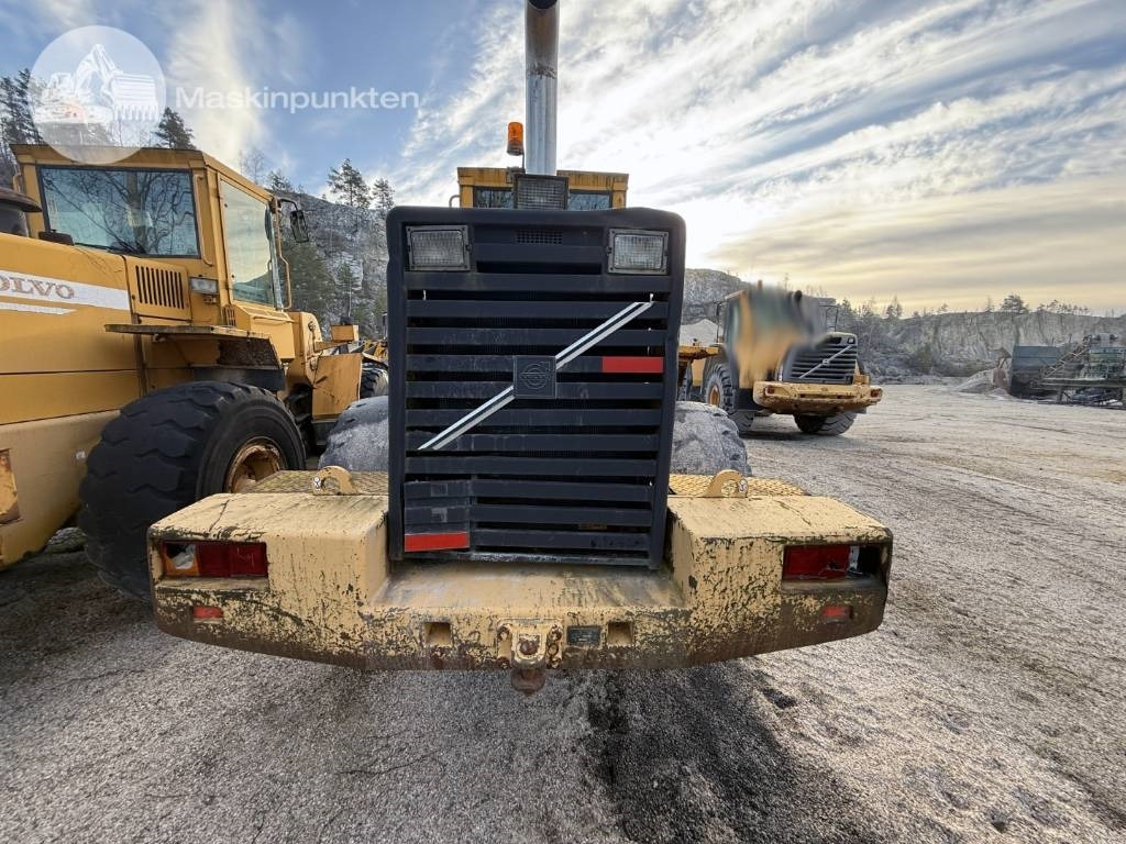 Wheel loader Volvo L 120 C: picture 6