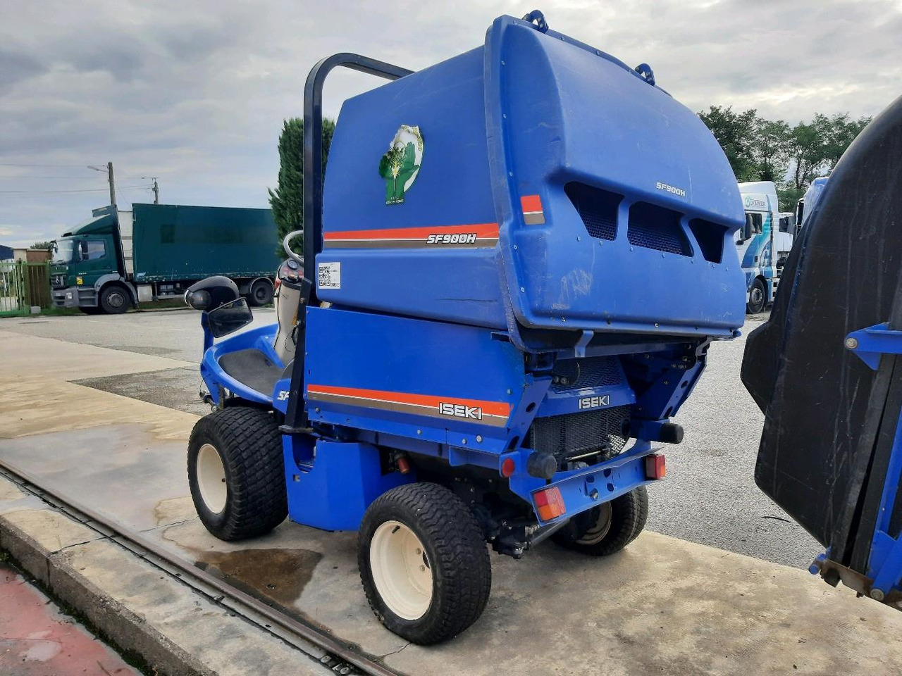 Garden mower ISEKI SF370: picture 7