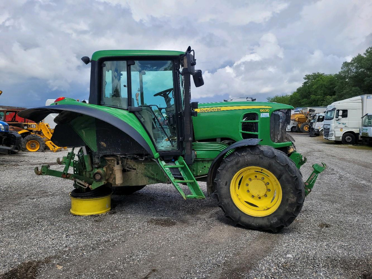 J.DEERE 6630 3.0 V6 Q - Farm tractor: picture 3 J.DEERE 6630 3.0 V6 Q - Farm tractor: picture 3