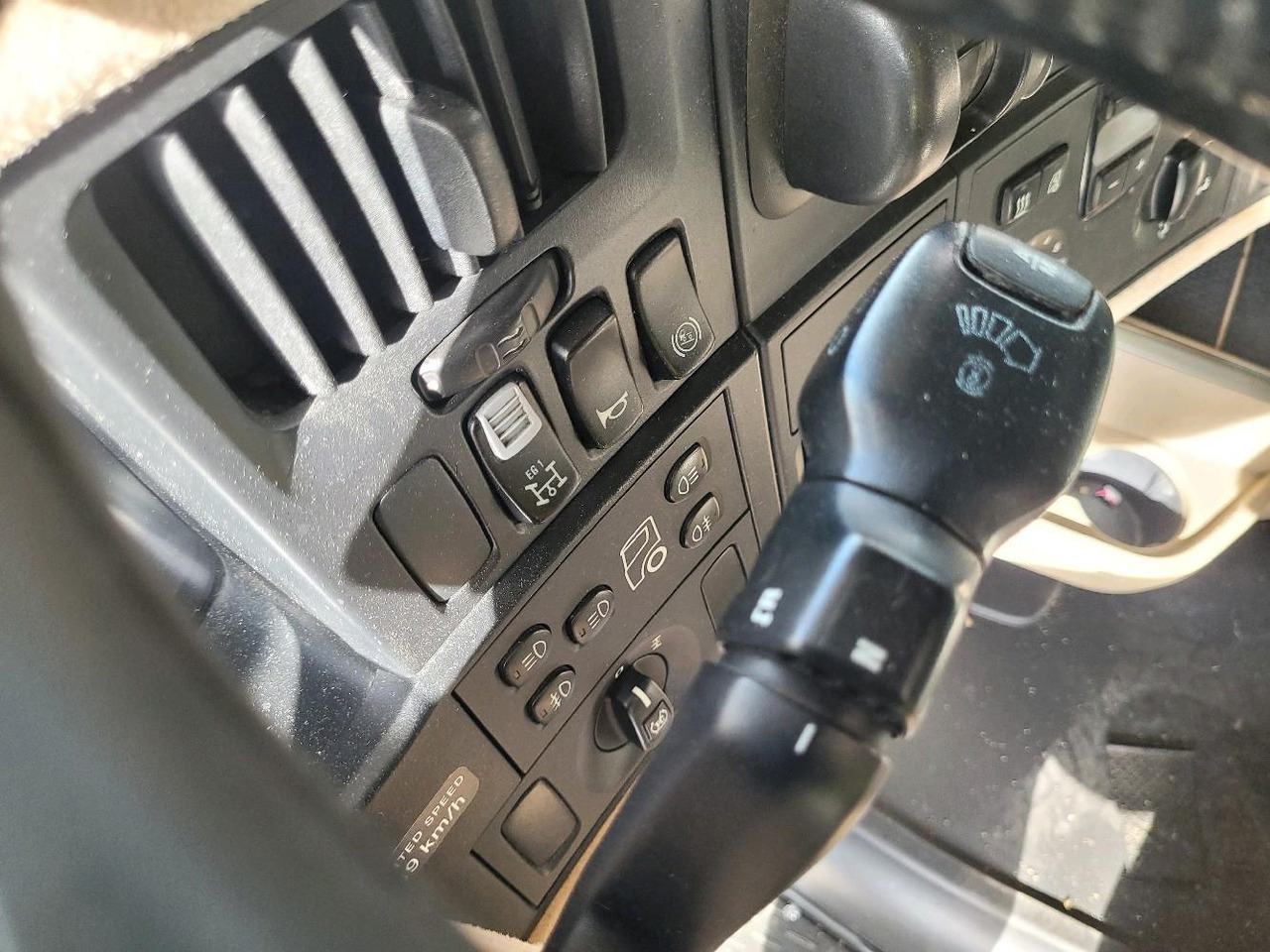 Tractor unit SCANIA R450: picture 15