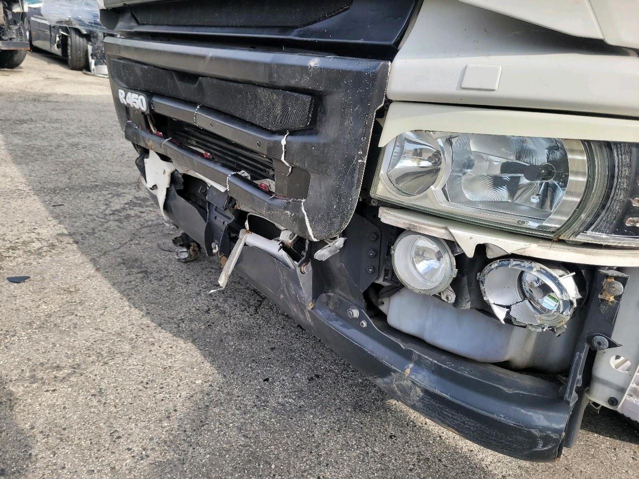 Tractor unit SCANIA R450: picture 19
