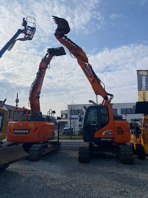 Crawler excavator Doosan DX140 LCR-5: picture 11