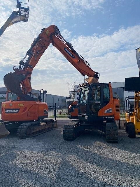 Crawler excavator Doosan DX140 LCR-5: picture 12