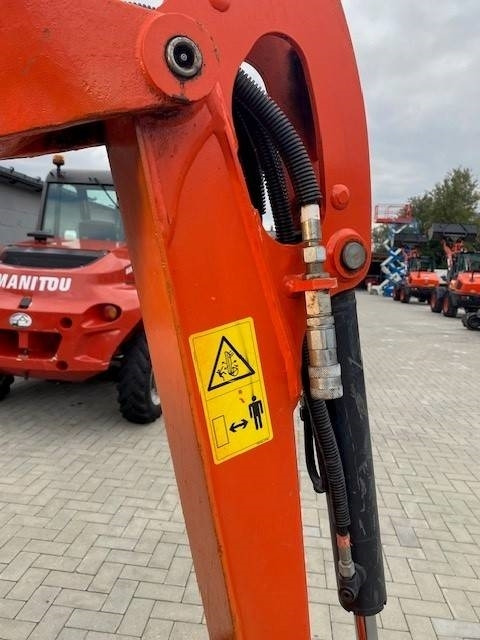 Mini excavator Kubota KX 015-4: picture 6