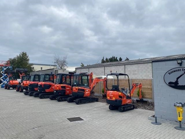 Mini excavator Kubota KX 015-4: picture 10