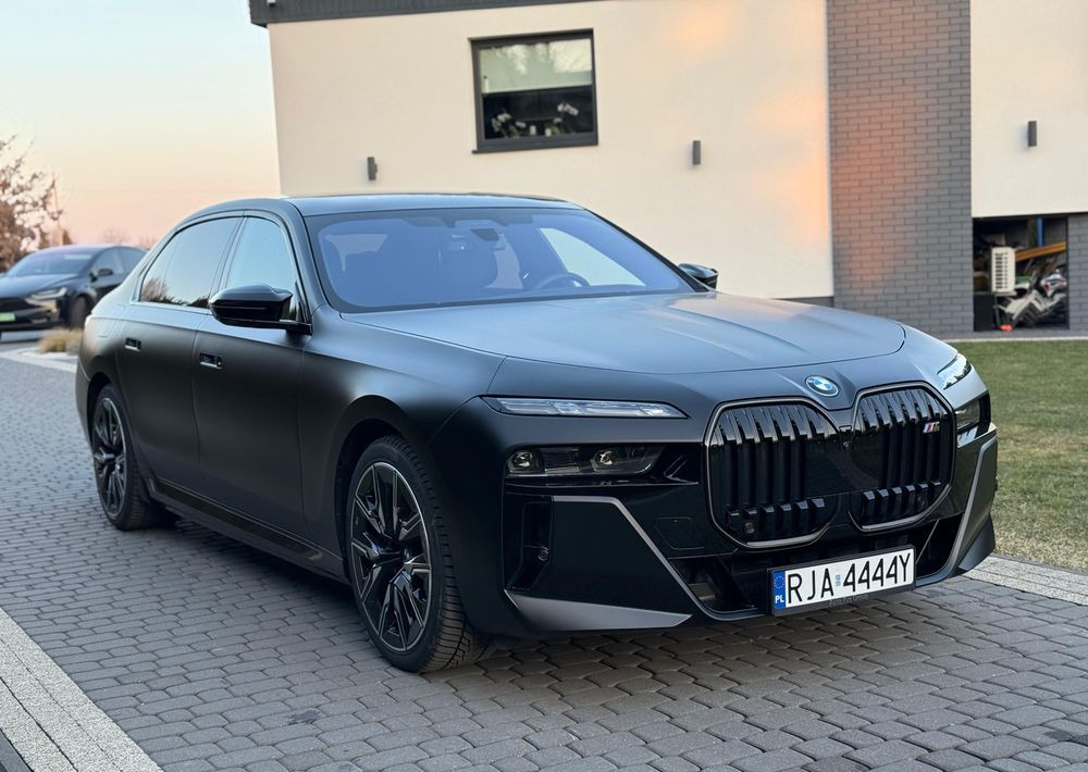 BMW Seria 7 - Sedan: picture 2 BMW Seria 7 - Sedan: picture 2