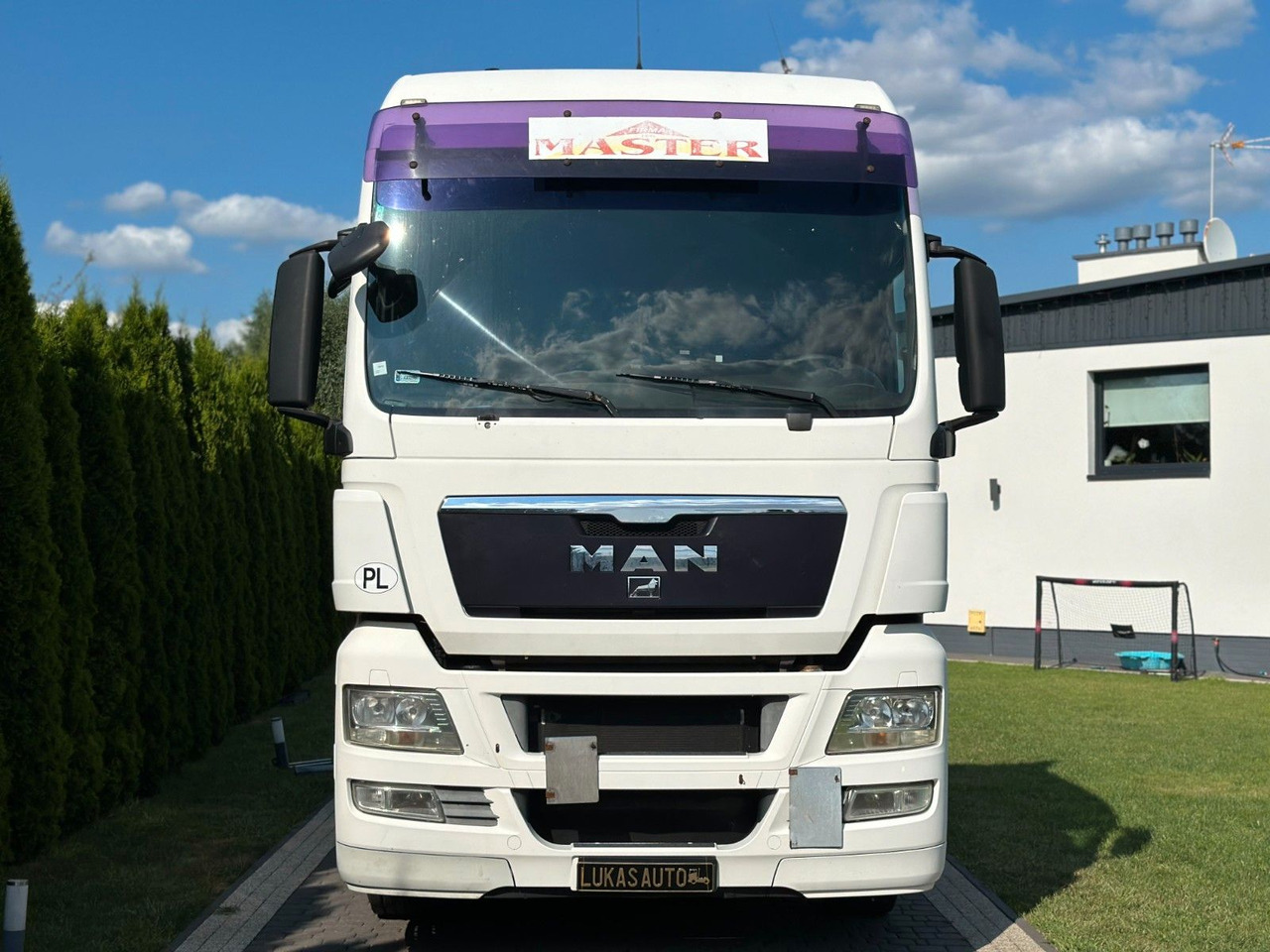 MAN TGX 18.440 XXL RETARDER - Tractor unit: picture 2 MAN TGX 18.440 XXL RETARDER - Tractor unit: picture 2
