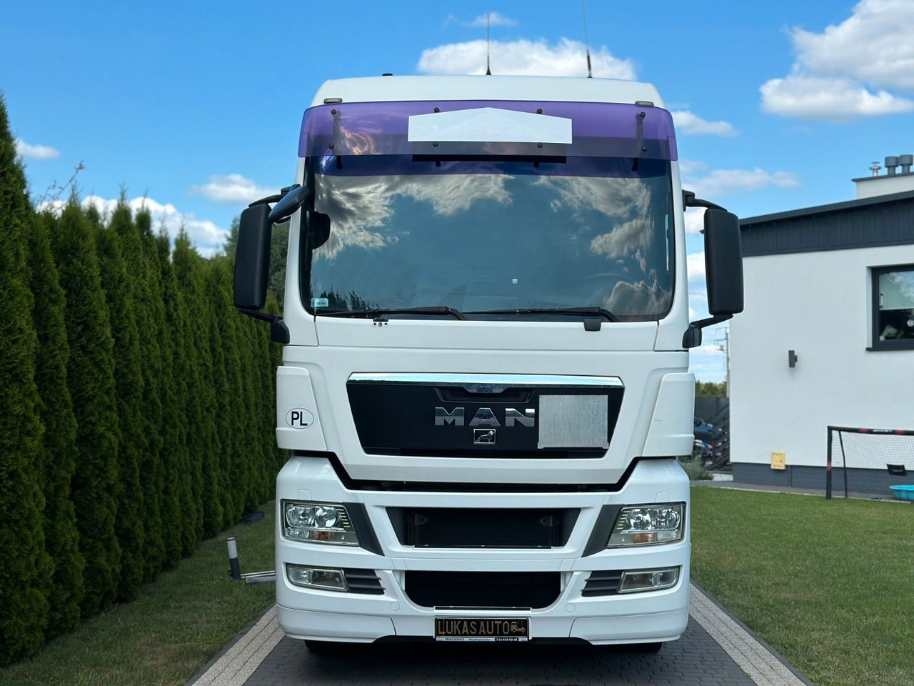 MAN TGX 18.440 XXL RETARDER - Tractor unit: picture 2 MAN TGX 18.440 XXL RETARDER - Tractor unit: picture 2
