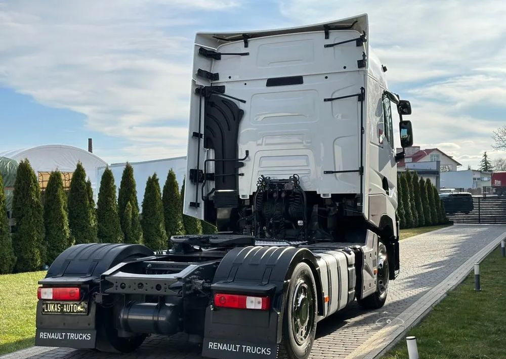 Tractor unit Renault T 520 HIGH: picture 6 Tractor unit Renault T 520 HIGH: picture 6