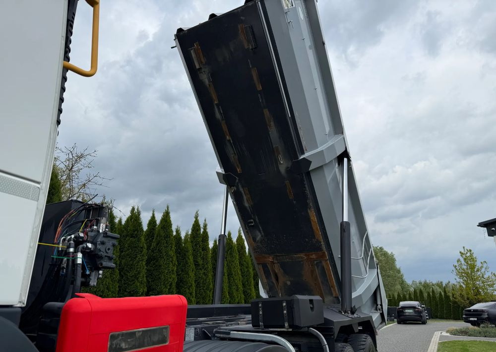 Tipper Volvo FMX 500 8X4 WYWROTKA RETARDER: picture 10