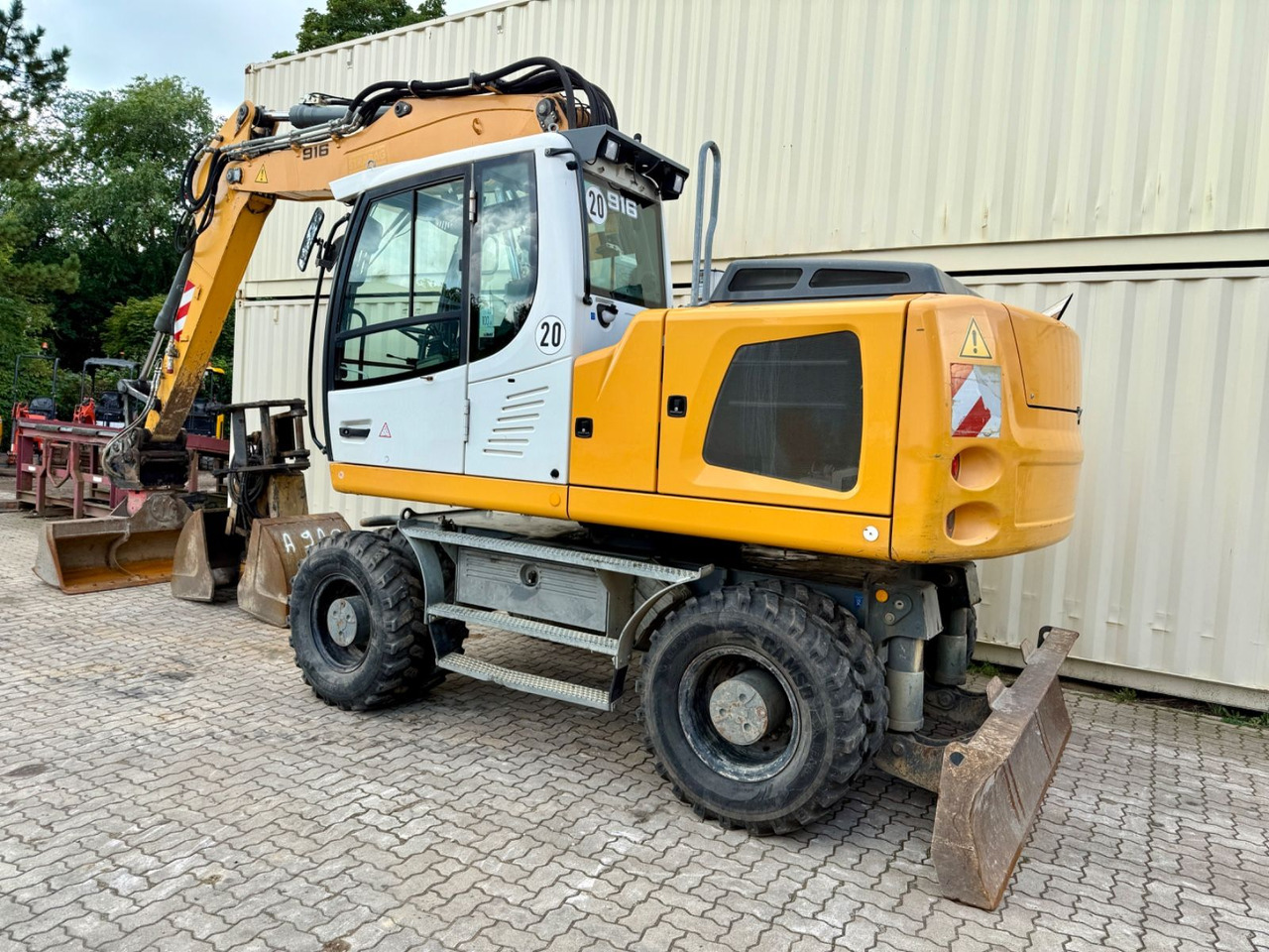 Liebherr A916 / Deutsche Maschine / Löffel + Greifer - Wheel excavator: picture 3 Liebherr A916 / Deutsche Maschine / Löffel + Greifer - Wheel excavator: picture 3