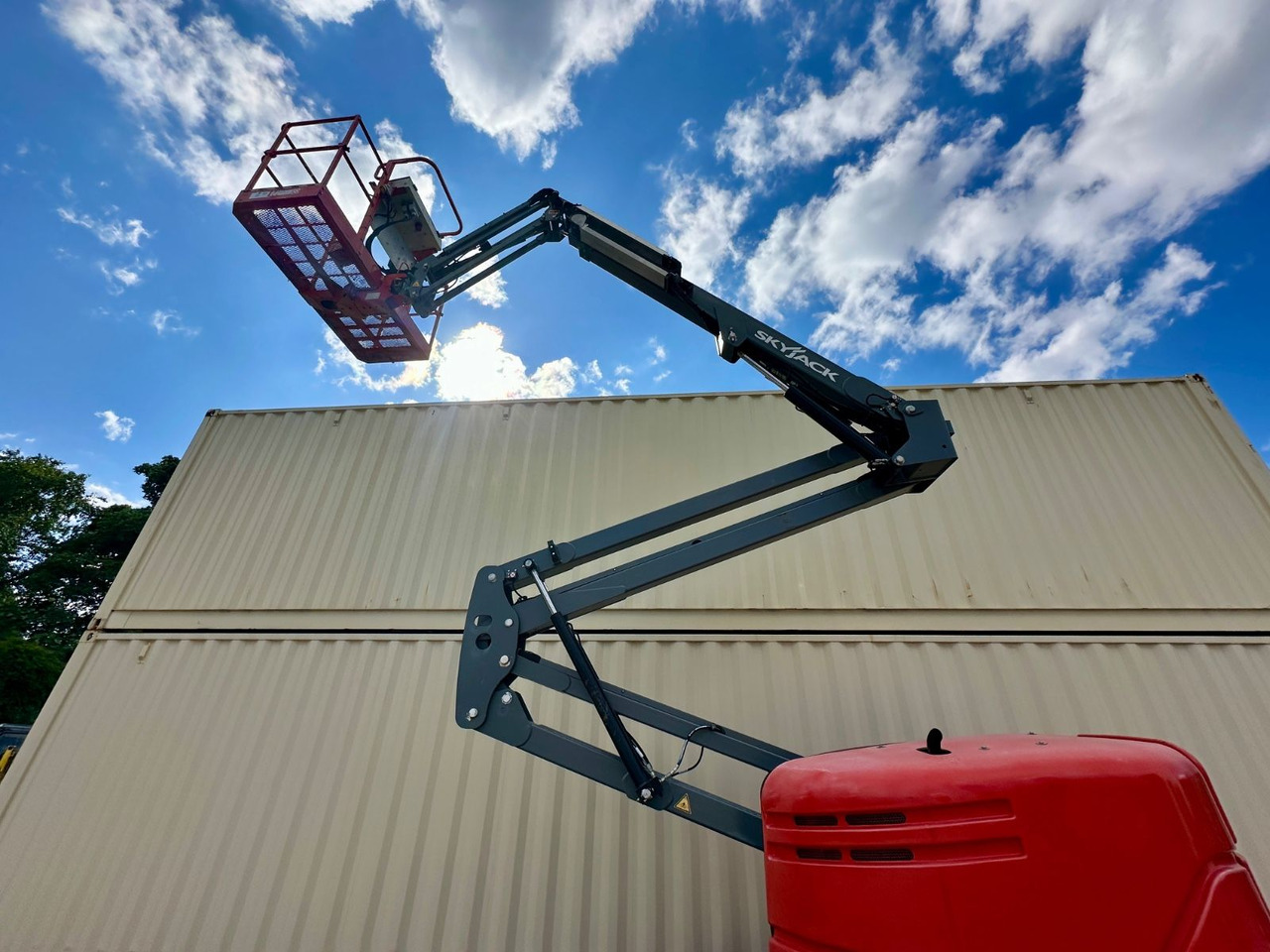 Truck mounted aerial platform Skyjack SJ46AJ 4x4 Diesel / 636 H / 16 Meter: picture 14