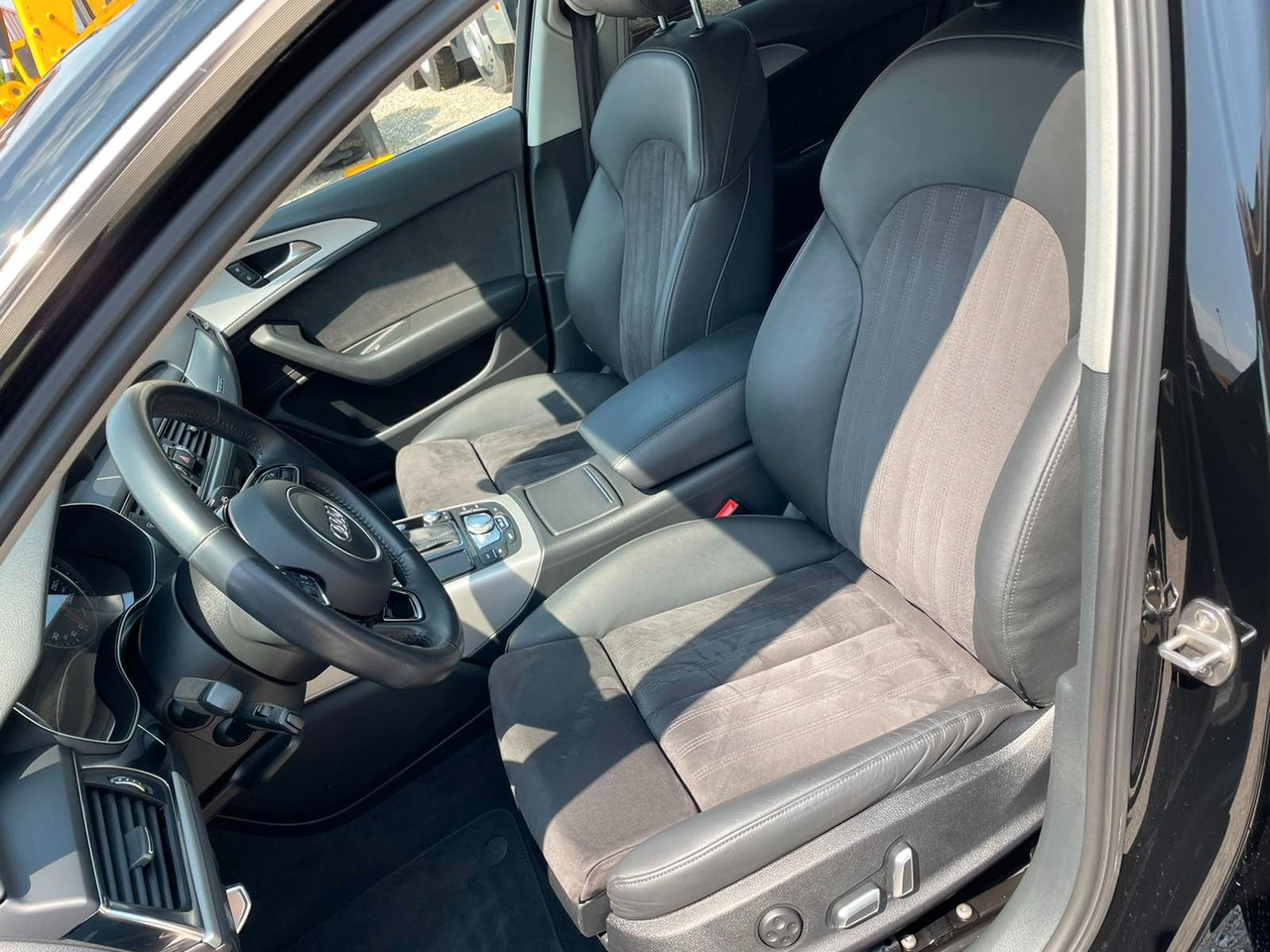 Sedan Audi A6 2.0 TDI S tronic quattro: picture 10