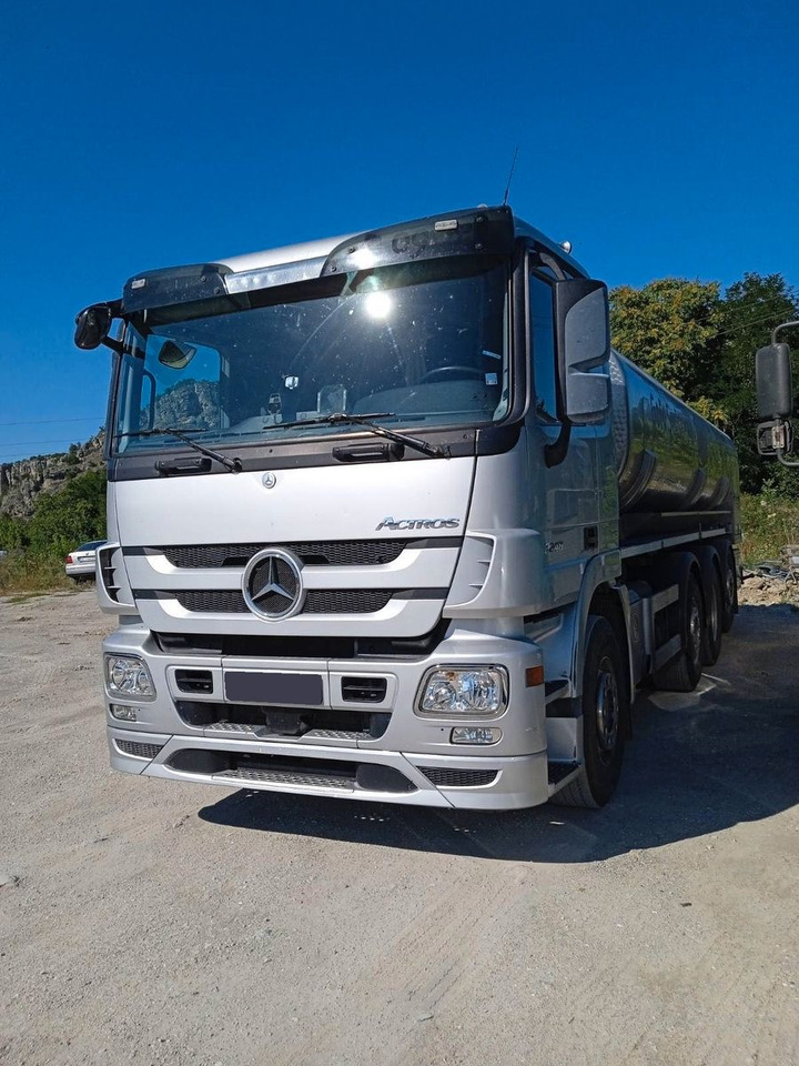 Mercedes-Benz ACTROS 3248 - Tank truck: picture 2 Mercedes-Benz ACTROS 3248 - Tank truck: picture 2