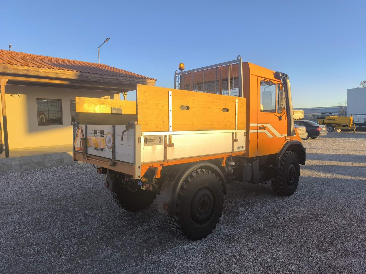 Tipper UNIMOG U90: picture 6