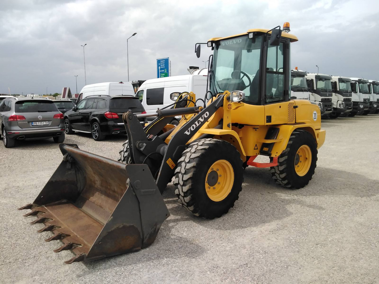 VOLVO L30G - Wheel loader: picture 3 VOLVO L30G - Wheel loader: picture 3