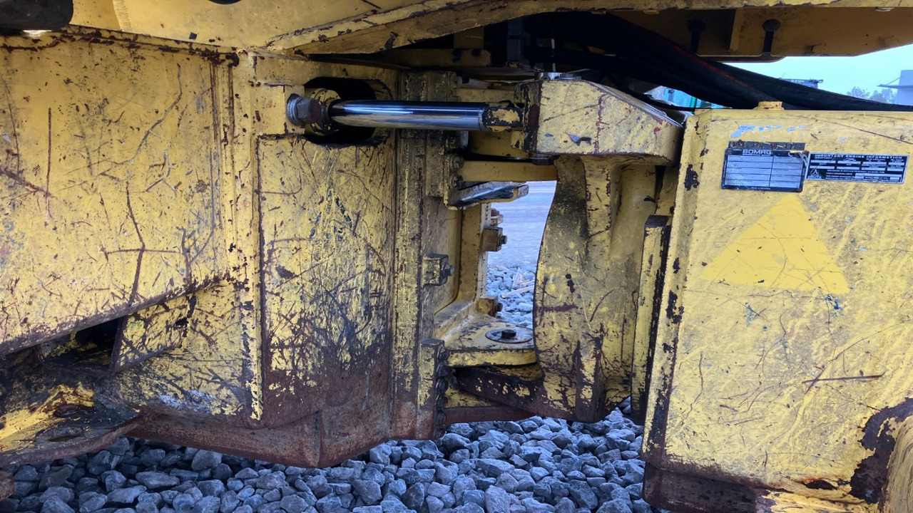 Compactor BOMAG DE BC 772 RB-2  Stage IIIa/Tier 3: picture 18