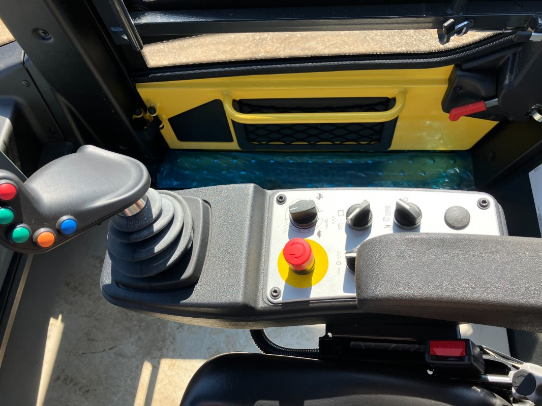 Road roller BOMAG DE BW 202 AD-50  Stage II/Tier 2: picture 13