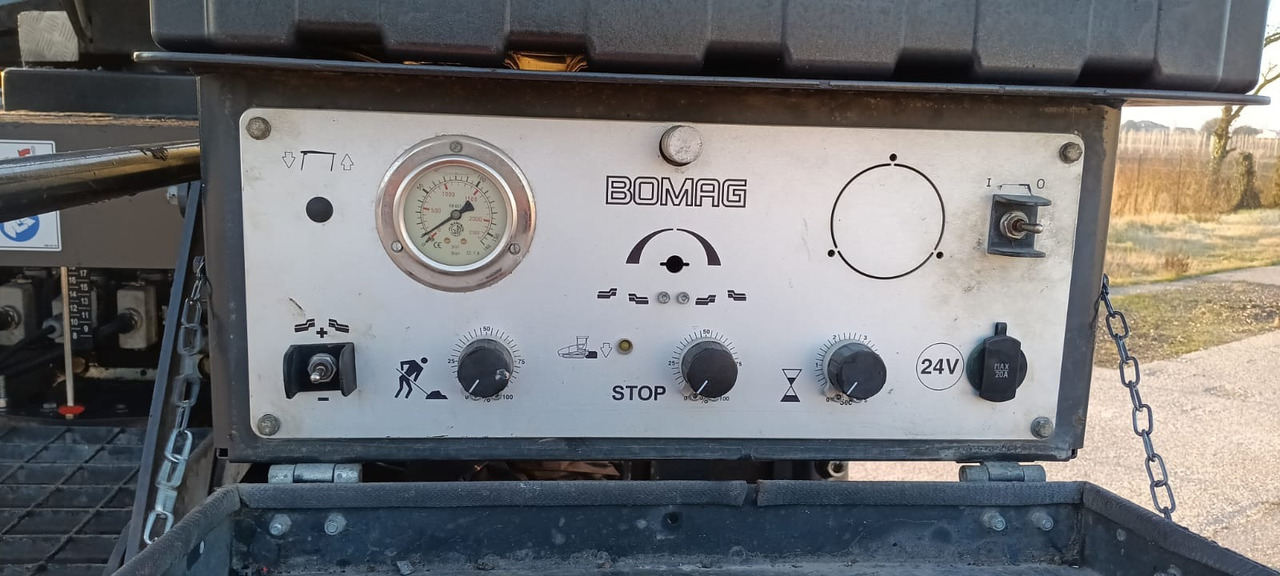 BOMAG IT BF 700 C-2 S500 Stage IV/Tier 4f - Asphalt paver: picture 5 BOMAG IT BF 700 C-2 S500 Stage IV/Tier 4f - Asphalt paver: picture 5