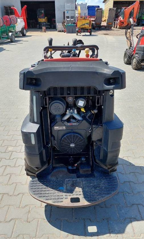 Ditch Witch R300 koparka łańcuchowa pługoukładacz - Trencher: picture 3 Ditch Witch R300 koparka łańcuchowa pługoukładacz - Trencher: picture 3