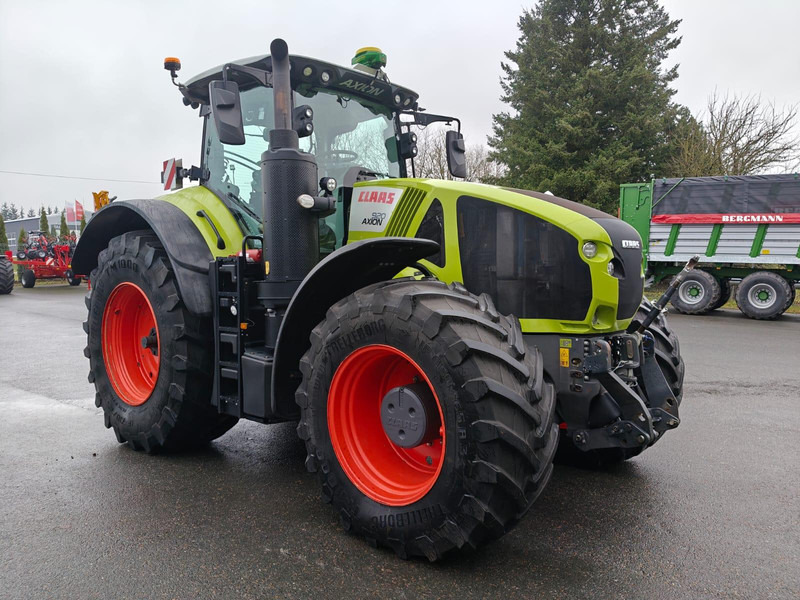 Claas Axion 920 Cmatic GREEN FIT - Farm tractor: picture 1 Claas Axion 920 Cmatic GREEN FIT - Farm tractor: picture 1