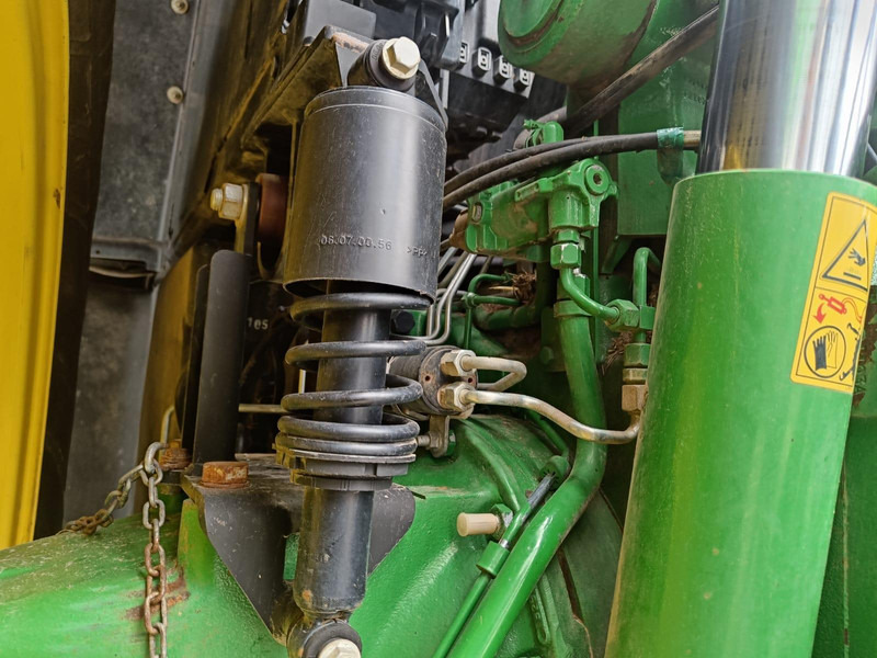Farm tractor John Deere 6195M: picture 10