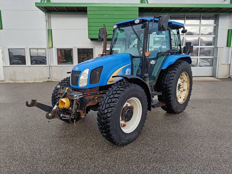 New Holland T 5050 - Farm tractor: picture 1 New Holland T 5050 - Farm tractor: picture 1