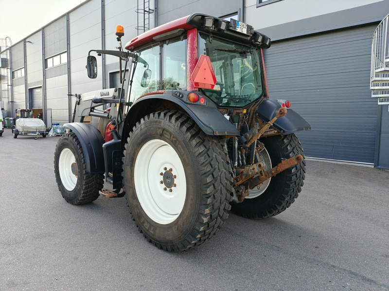 Valtra N101 - Farm tractor: picture 3 Valtra N101 - Farm tractor: picture 3