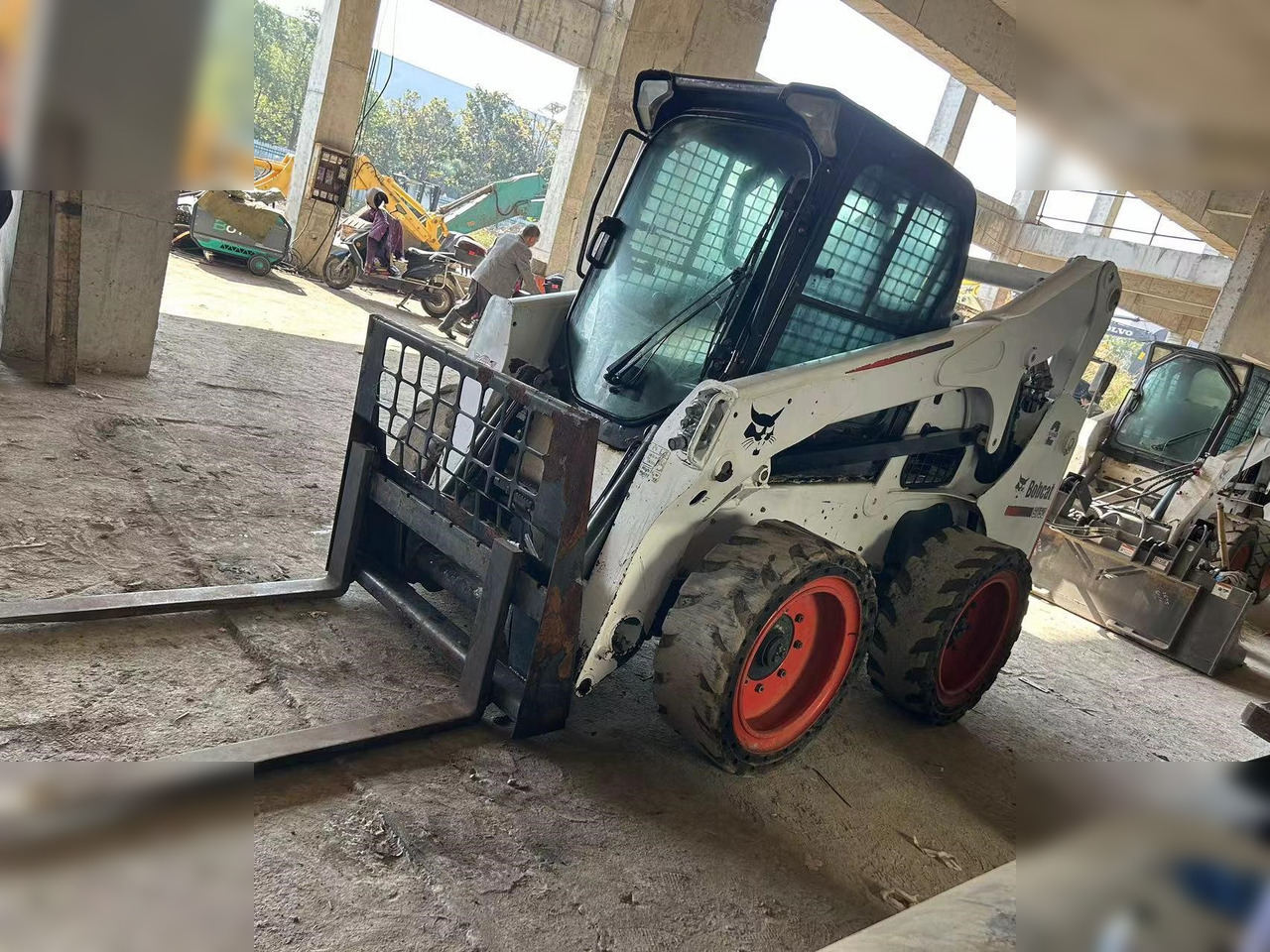 BOBCAT S750 - Skid steer loader: picture 3 BOBCAT S750 - Skid steer loader: picture 3