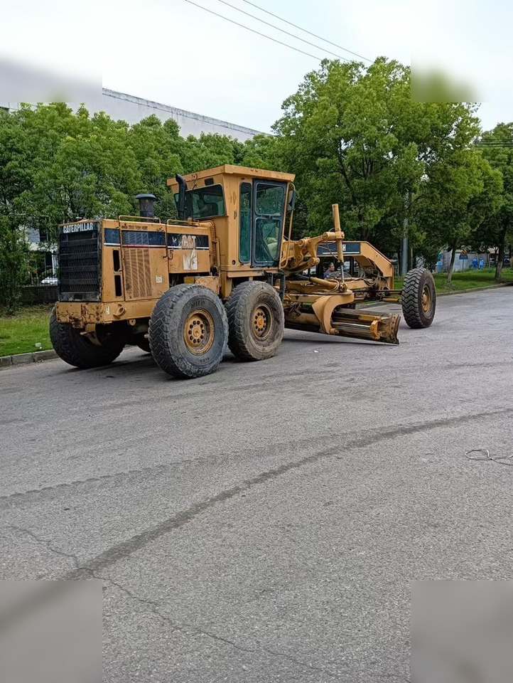 CATERPILLAR 14H - Grader: picture 2 CATERPILLAR 14H - Grader: picture 2