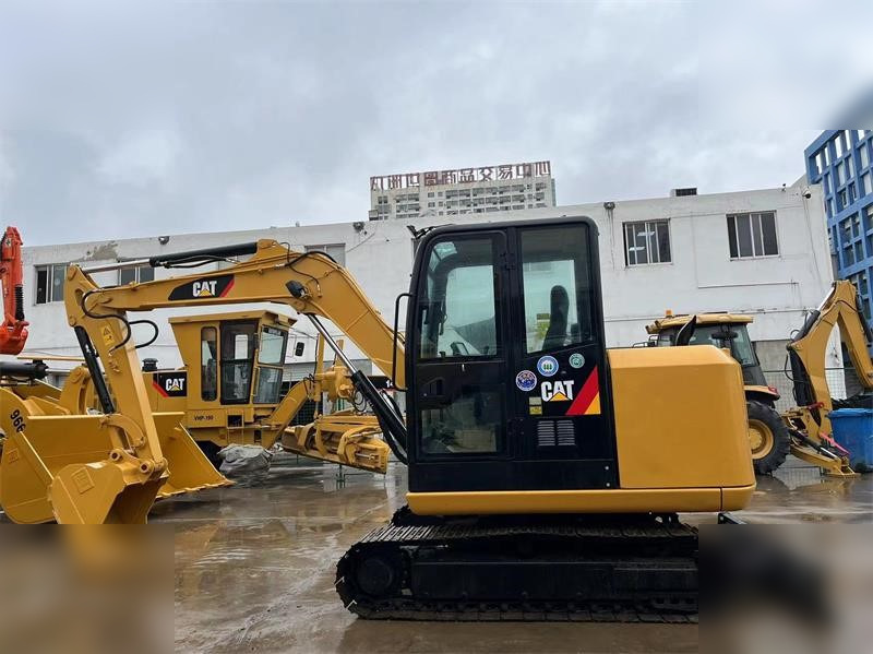 CATERPILLAR 305.5E2 - Mini excavator: picture 3 CATERPILLAR 305.5E2 - Mini excavator: picture 3