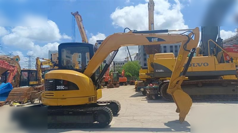CATERPILLAR 305C CR - Mini excavator: picture 2 CATERPILLAR 305C CR - Mini excavator: picture 2