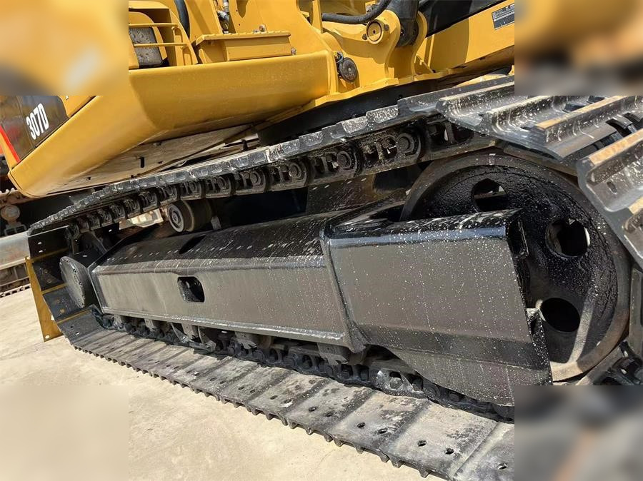CATERPILLAR 307D - Crawler excavator: picture 2 CATERPILLAR 307D - Crawler excavator: picture 2