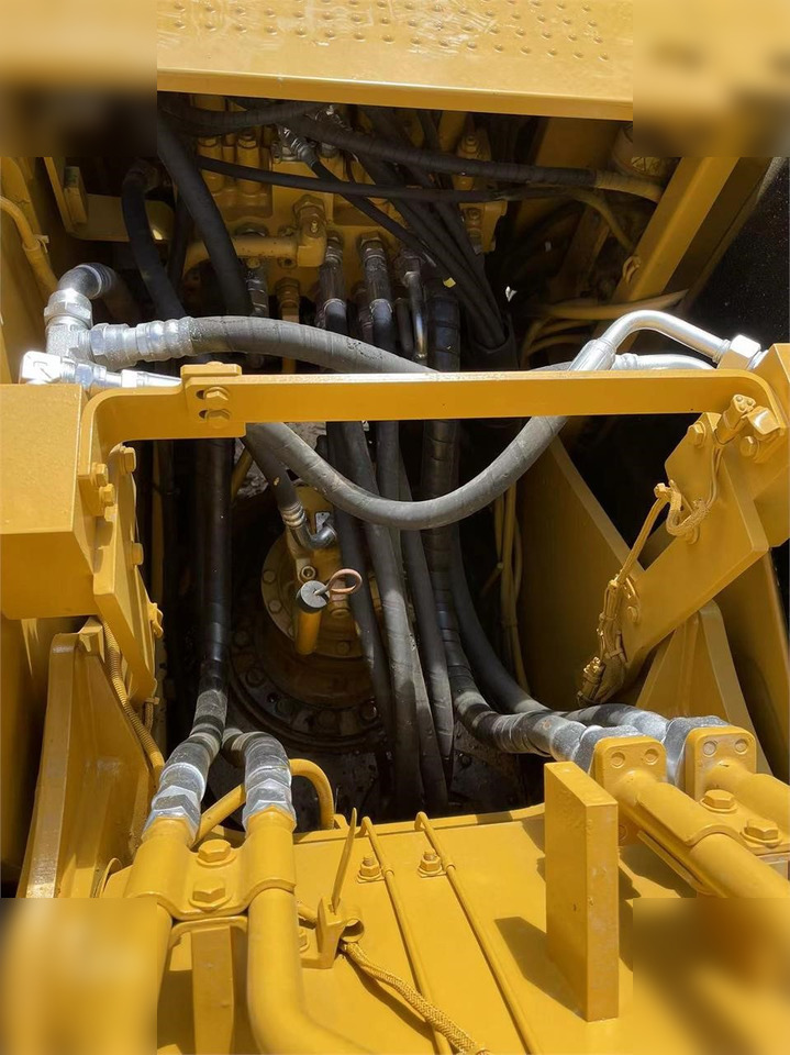 Crawler excavator CATERPILLAR 315D: picture 9
