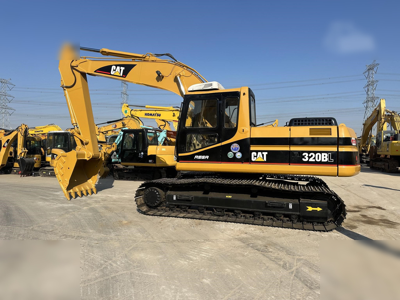 CATERPILLAR 320BL - Crawler excavator: picture 1 CATERPILLAR 320BL - Crawler excavator: picture 1
