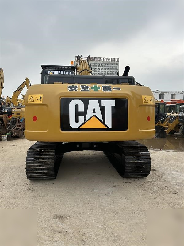 CATERPILLAR 320D2 - Crawler excavator: picture 2 CATERPILLAR 320D2 - Crawler excavator: picture 2