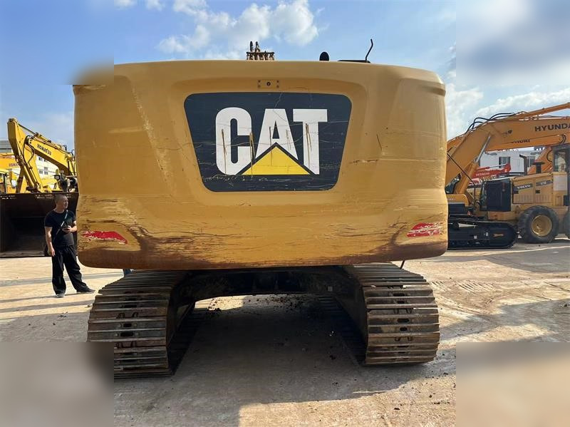 CATERPILLAR 320GC - Crawler excavator: picture 3 CATERPILLAR 320GC - Crawler excavator: picture 3