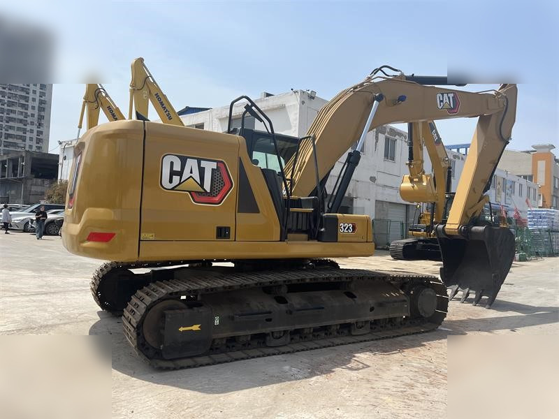 CATERPILLAR 323 - Crawler excavator: picture 2 CATERPILLAR 323 - Crawler excavator: picture 2