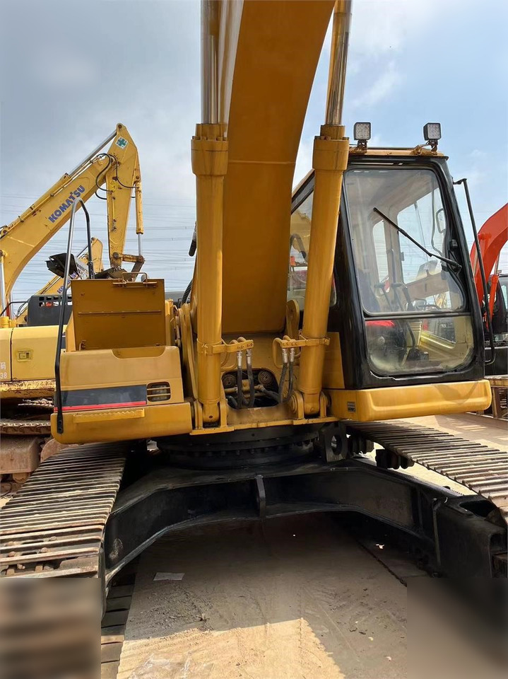 CATERPILLAR 325BL - Crawler excavator: picture 2 CATERPILLAR 325BL - Crawler excavator: picture 2
