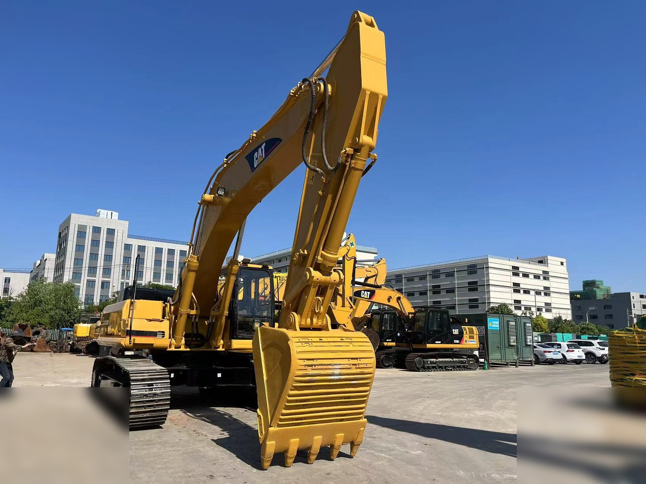 CATERPILLAR 330BL - Crawler excavator: picture 3 CATERPILLAR 330BL - Crawler excavator: picture 3
