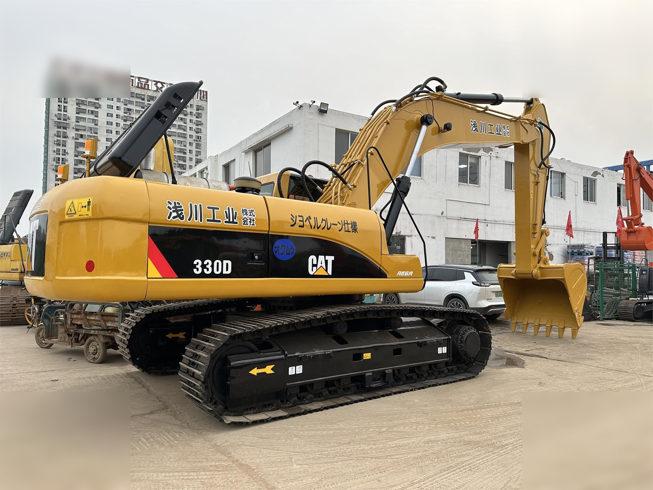 CATERPILLAR 330D - Crawler excavator: picture 2 CATERPILLAR 330D - Crawler excavator: picture 2