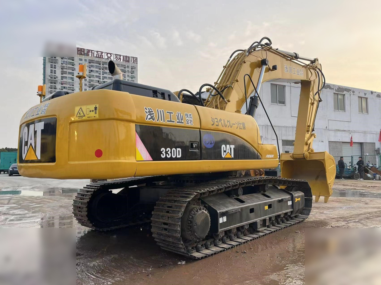 CATERPILLAR 330D - Crawler excavator: picture 1 CATERPILLAR 330D - Crawler excavator: picture 1