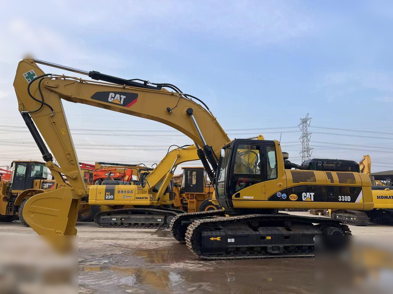CATERPILLAR 330D - Crawler excavator: picture 2 CATERPILLAR 330D - Crawler excavator: picture 2