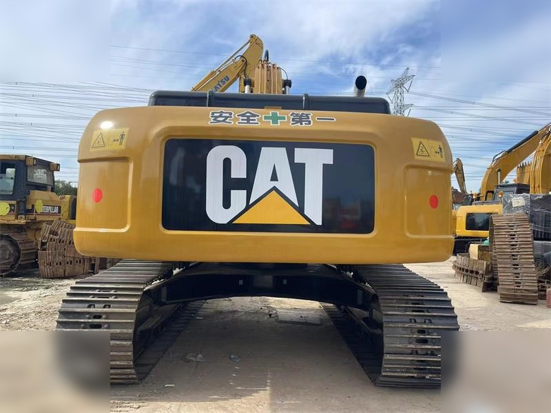 CATERPILLAR 330D2 - Crawler excavator: picture 3 CATERPILLAR 330D2 - Crawler excavator: picture 3