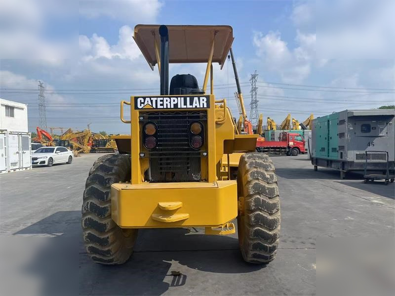 CATERPILLAR 910 - Wheel loader: picture 4 CATERPILLAR 910 - Wheel loader: picture 4