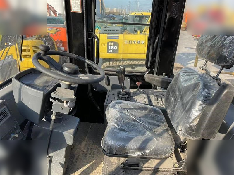 CATERPILLAR 966G - Wheel loader: picture 5 CATERPILLAR 966G - Wheel loader: picture 5