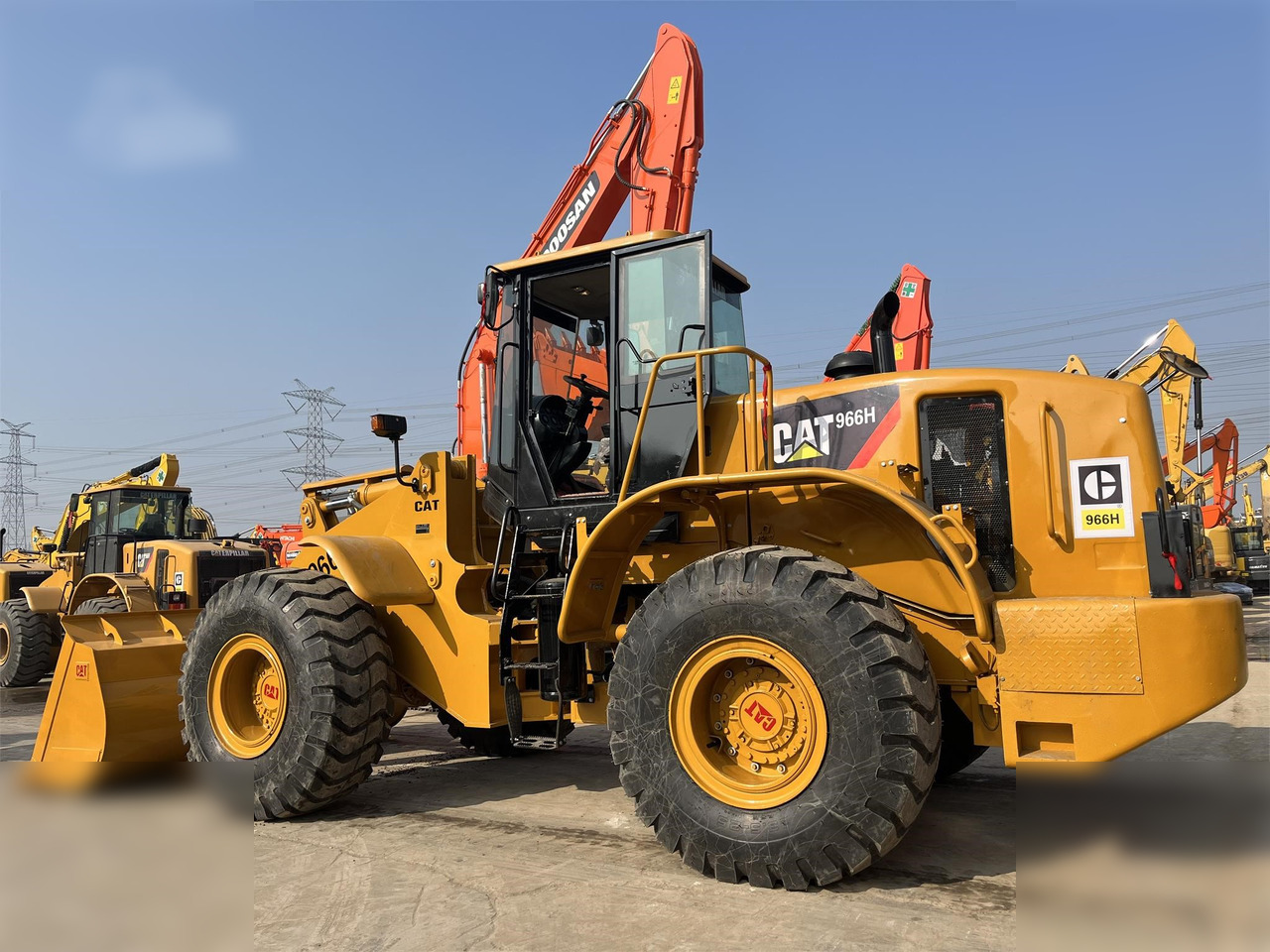 CATERPILLAR 966H - Wheel loader: picture 2 CATERPILLAR 966H - Wheel loader: picture 2