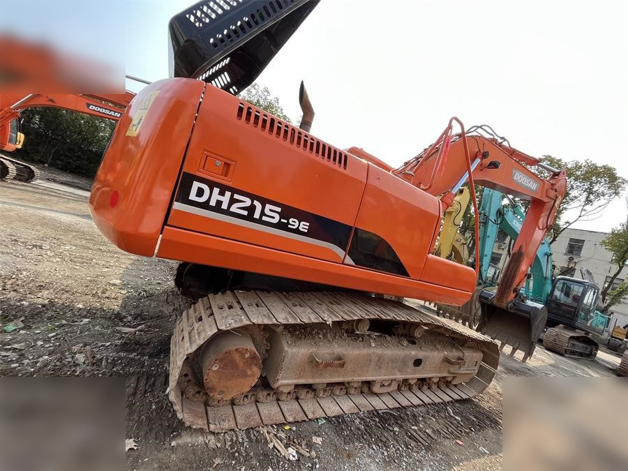 DOOSAN DH215-9E - Crawler excavator: picture 1 DOOSAN DH215-9E - Crawler excavator: picture 1